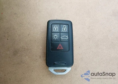 2016 Volvo Xc60 T6 из США, поврежденный, VIN YV4902RK7G2776001